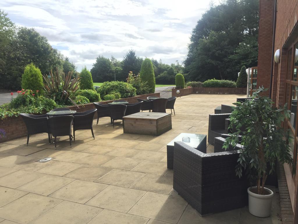 The Gilvenbank Hotel Glenrothes Exterior photo